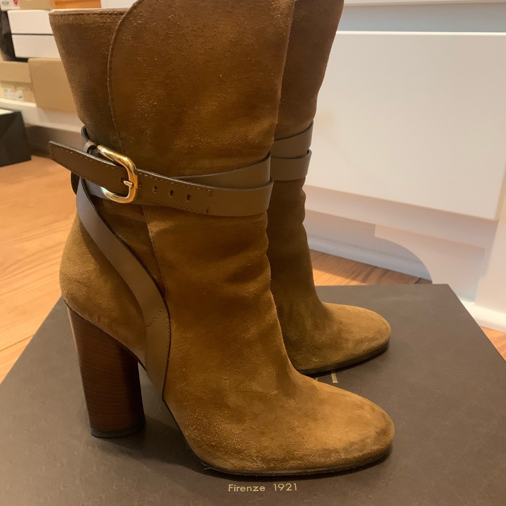 Gucci Suede Brown Booties, excellent condition